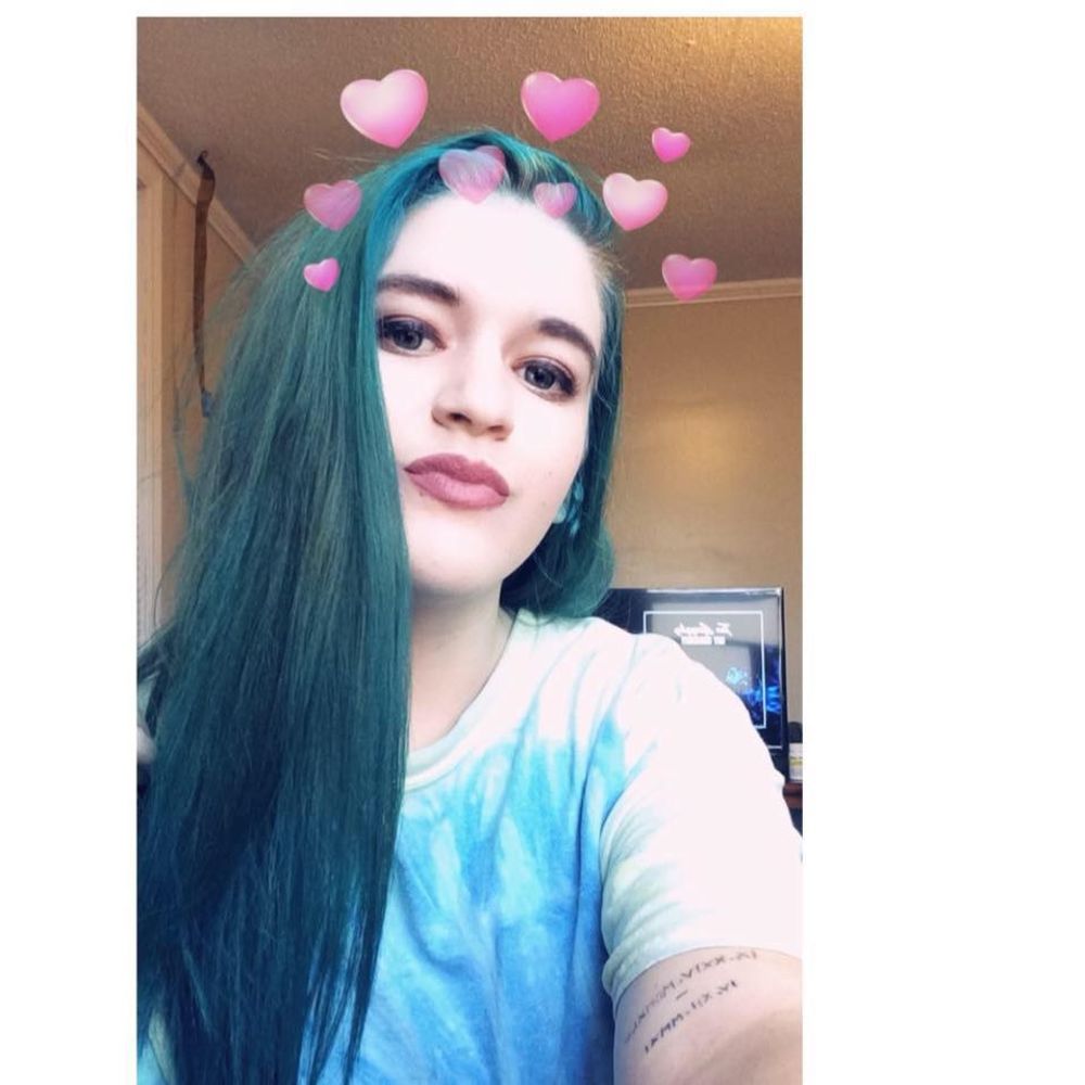 Meet your Posher, Alexis